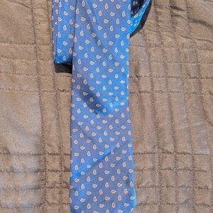 Chaps Blue Paisley Tie with Red Accents